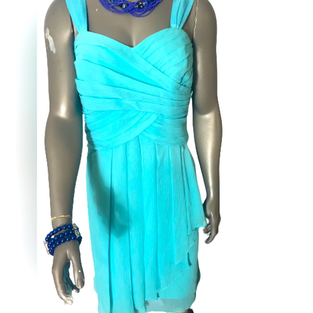 David’s Bridal Chiffon dress in aquamarine colour
Size 16